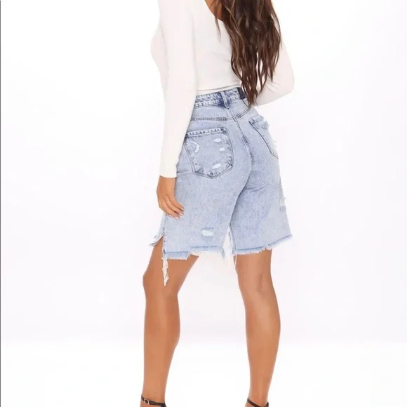 Light Distressed Bermuda Shorts - Picture 11 of 11